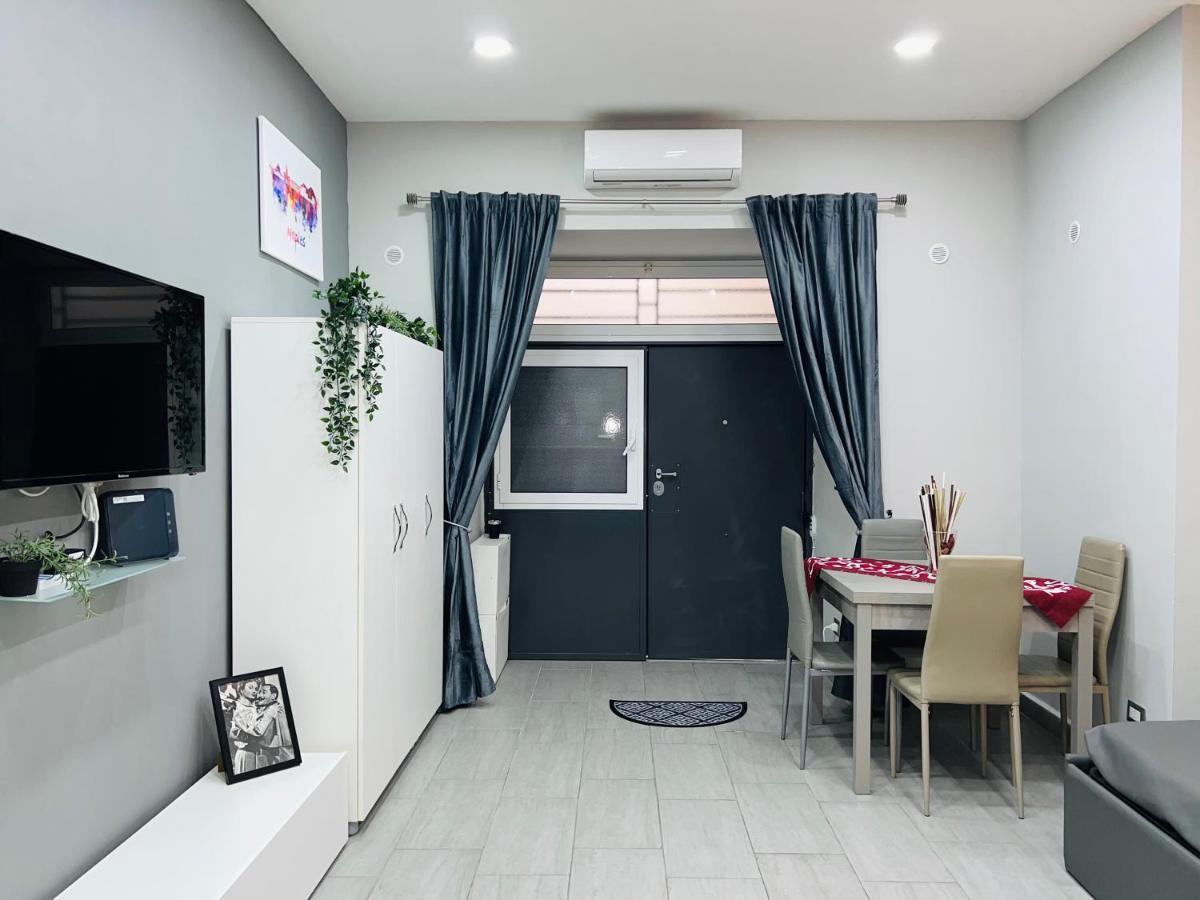 Lad 75 Apartment เนเปิลส์ ภายนอก รูปภาพ